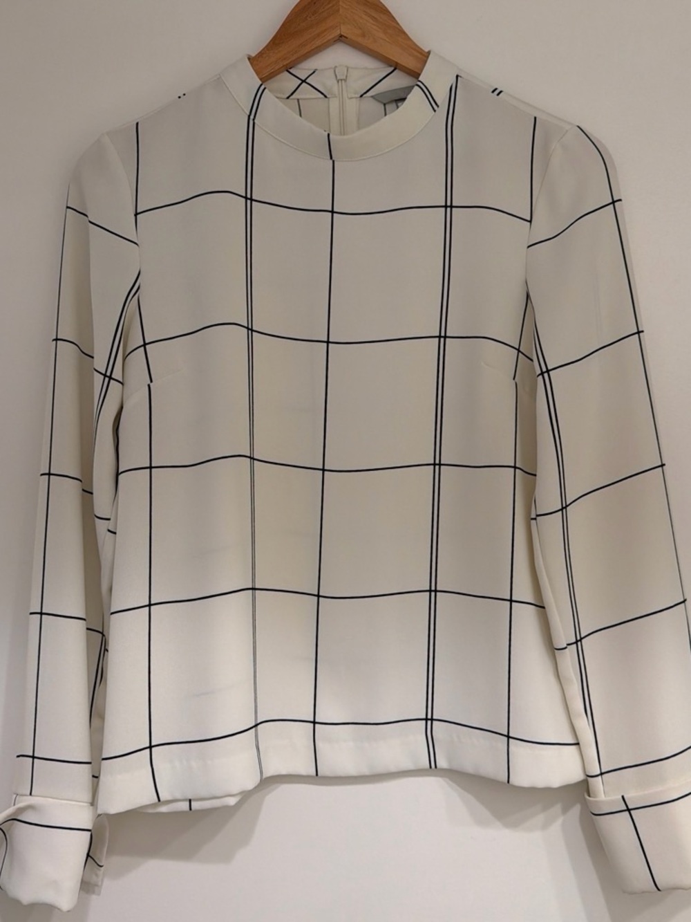 H&M Ivory Long Sleeve Grid-Print Top